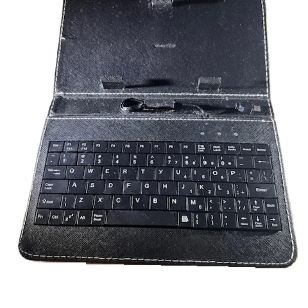 Black ipad keyboard and case